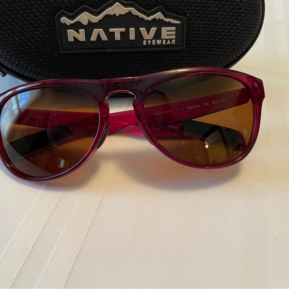 Native polarized sunglasses